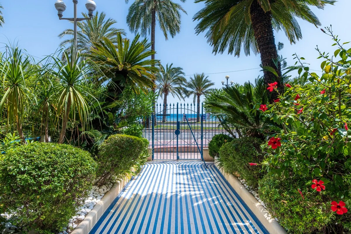 Entrée de l'immeuble de prestige